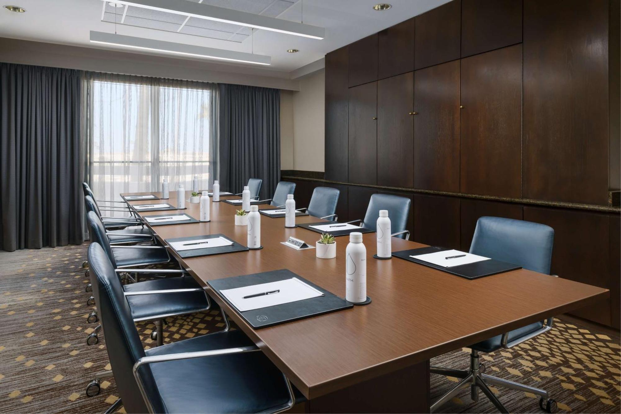 Hilton Phoenix Airport Εξωτερικό φωτογραφία