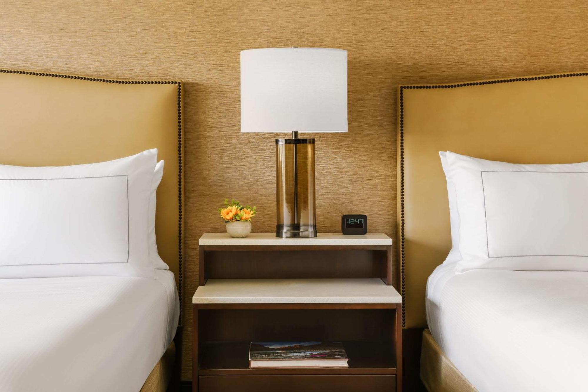 Hilton Phoenix Airport Εξωτερικό φωτογραφία